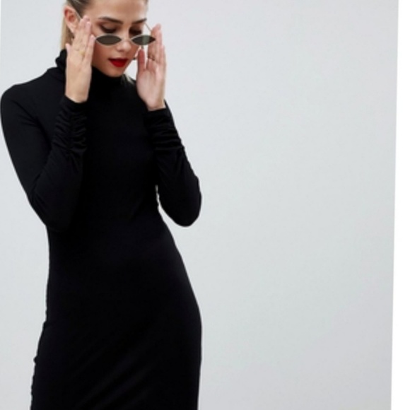 New with tags mid chic black dress - Picture 2 of 5